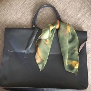 Vintage Leather Bag w/Scarf  (LaptopPurseSchool)